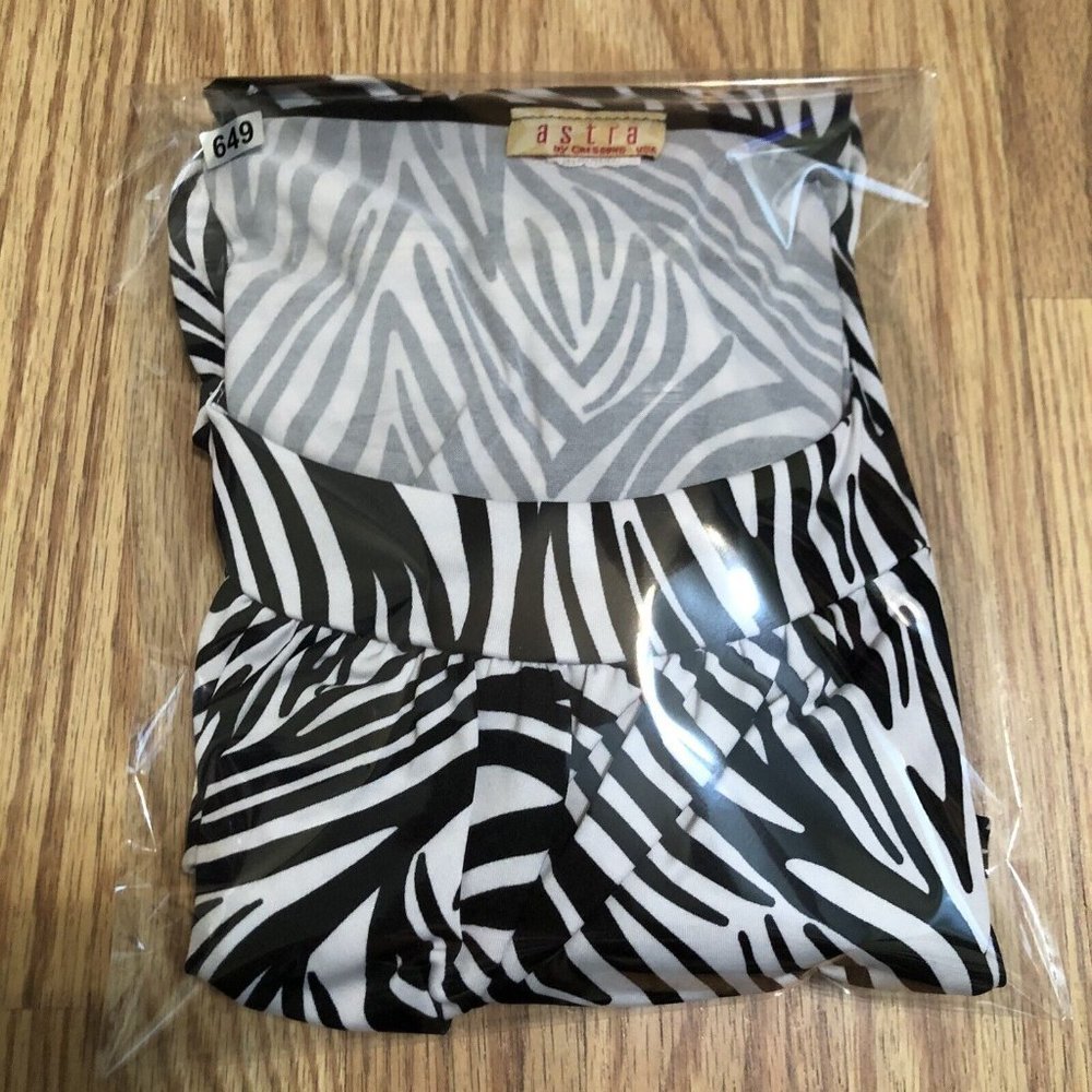 Astra by cres song usa long tunic top animal print square neck Quarter Sleeve - Picture 9 of 9